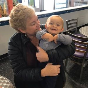 Meet your Posher, Laura